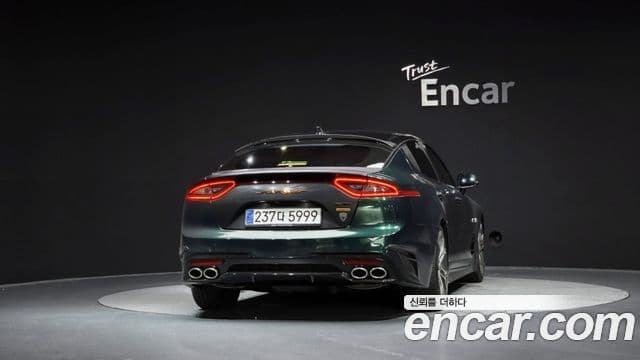 Kia Stinger 2018 — Фото 4/20