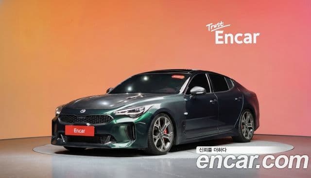 Kia Stinger 2018 — Фото 1/20
