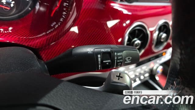 Kia Stinger 2018 — Şəkil 32/36