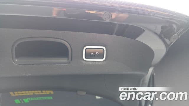 Kia Stinger 2018 — Şəkil 26/36