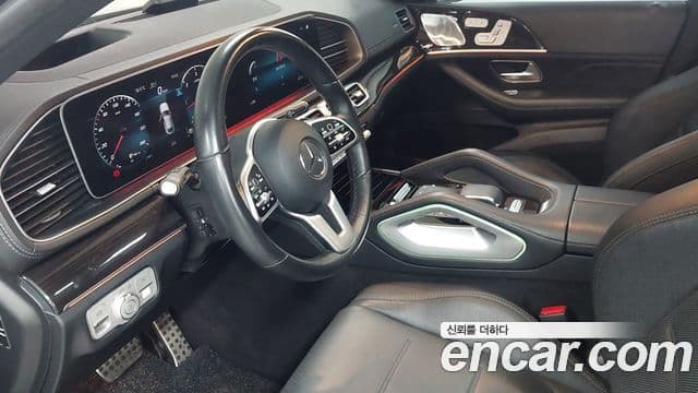 Mercedes-Benz GLE-Class 2022 — ფოტო 7/17