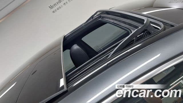 Mercedes-Benz GLE-Class 2022 — ფოტო 11/17