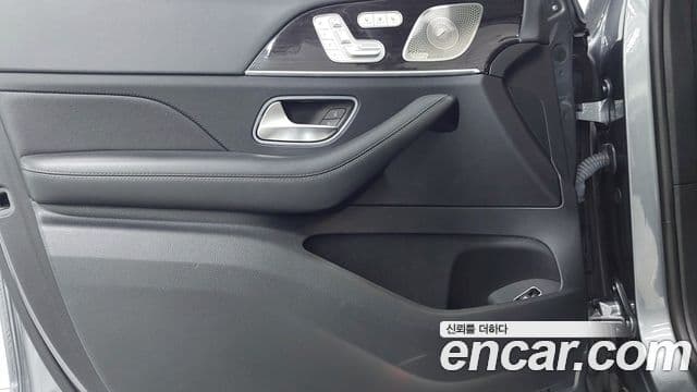 Mercedes-Benz GLE-Class 2022 — ფოტო 14/17