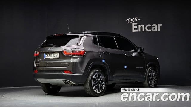 Jeep Compass 2022 — Фото 2/20