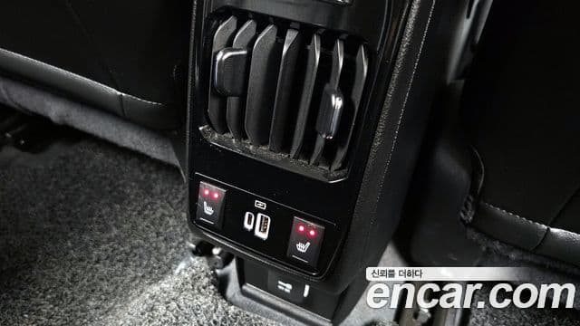 Jeep Compass 2022 — Фото 19/20