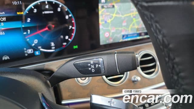 Mercedes-Benz E-Class 2022 — ფოტო 9/20