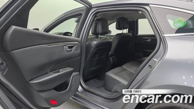 Renault Samsung SM6 2022 — Фото 17/20