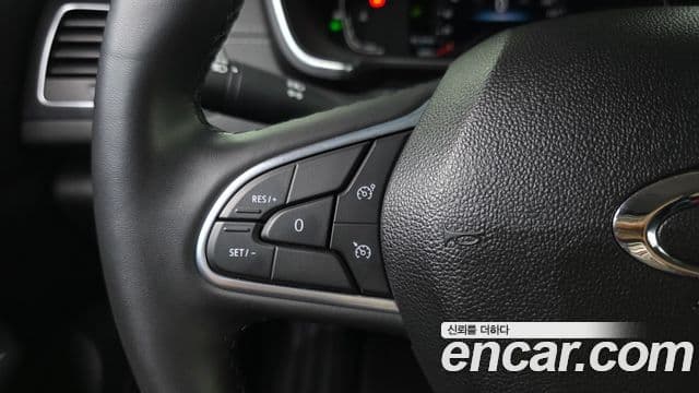 Renault Samsung SM6 2022 — ფოტო 1/30