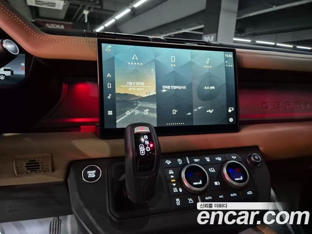 Land Rover Defender 2025 — ფოტო 12/20
