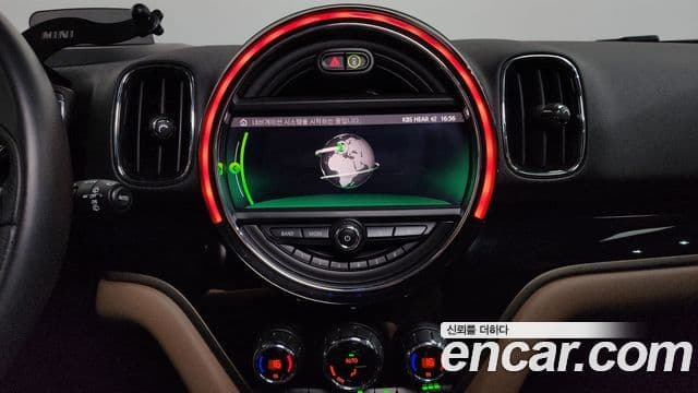 Mini Cooper S Countryman 2020 — ფოტო 12/20