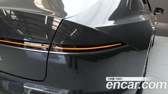 Hyundai Grandeur Hybrid 2023 — Photo 15/34