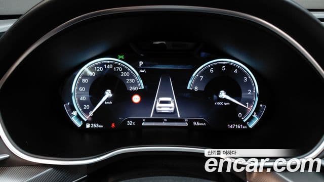 Genesis Electrified G80 2023 — Şəkil 8/20