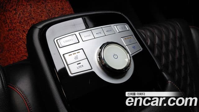 Genesis Electrified G80 2023 — Şəkil 19/20