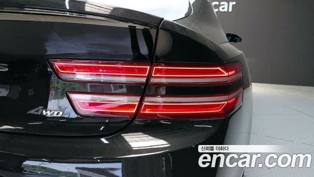 Genesis G80 2023 — Photo 18/38