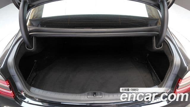 Genesis G80 2023 — Photo 20/38
