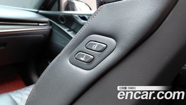 Genesis G80 2023 — Photo 24/38