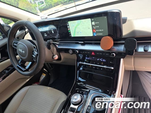 Kia Carnival 2023 — ფოტო 6/13
