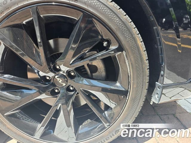 Kia Carnival 2023 — ფოტო 9/13