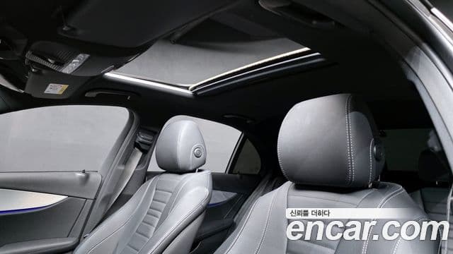 Mercedes-Benz E-Class 2021 — Şəkil 16/20