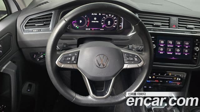 Volkswagen Tiguan 2021 — Şəkil 12/20