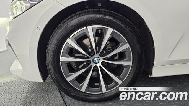 BMW 3 Series 2023 — Şəkil 4/20