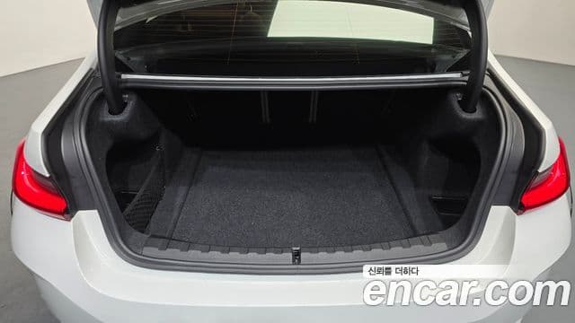 BMW 3 Series 2023 — Şəkil 18/20