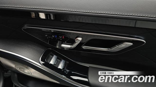 Mercedes-Benz S-Class 2025 — ფოტო 17/20