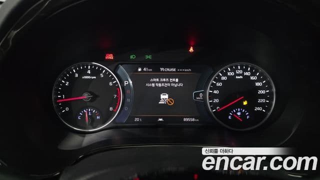 Kia Seltos 2022 — ფოტო 8/20