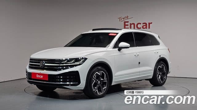 Volkswagen Touareg 2024 — ფოტო 11/20