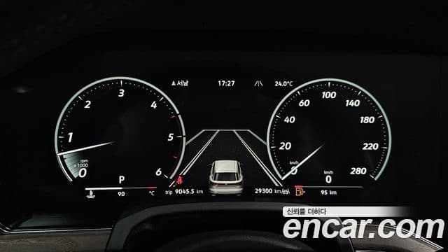 Volkswagen Touareg 2024 — ფოტო 8/20