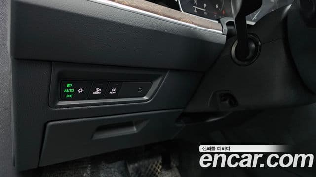 Volkswagen Touareg 2024 — Photo 3/38