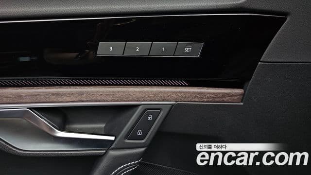 Volkswagen Touareg 2024 — Photo 16/38