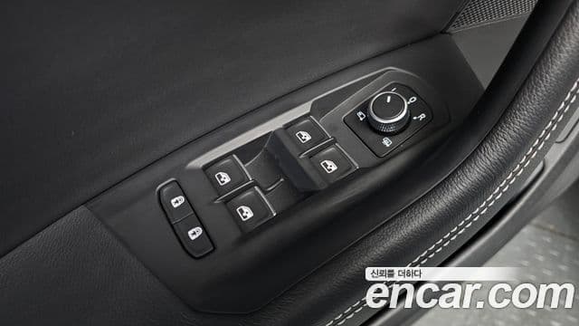 Volkswagen Touareg 2024 — Photo 5/38