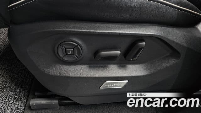 Volkswagen Touareg 2024 — Photo 4/38