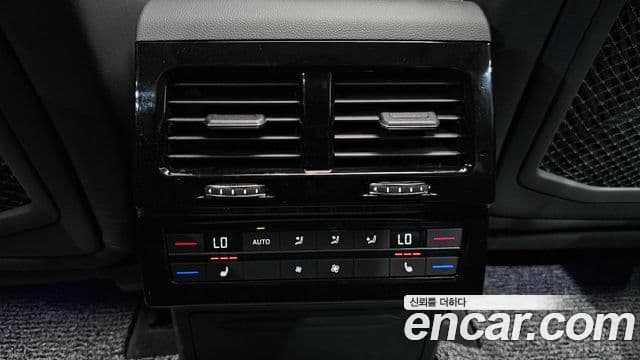 Volkswagen Touareg 2024 — Photo 28/38