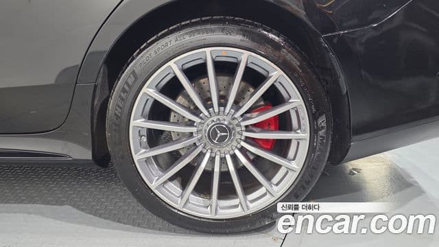 Mercedes-Benz AMG GT 2021 — Photo 4/33