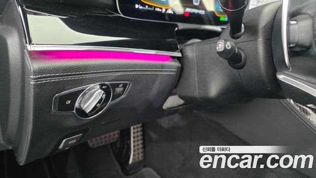 Mercedes-Benz AMG GT 2021 — Photo 22/33
