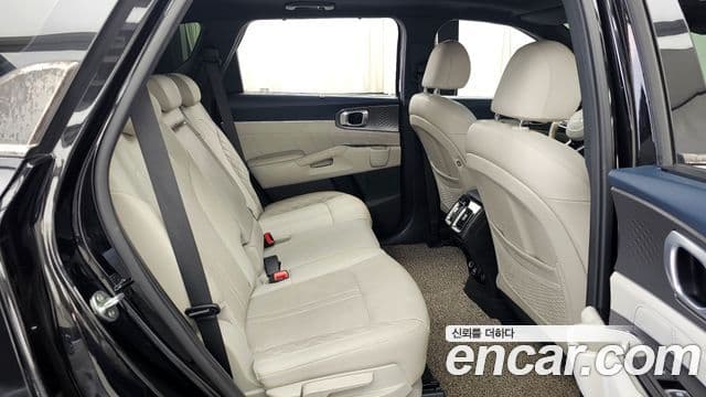 Kia Sorento 2021 — Фото 12/20
