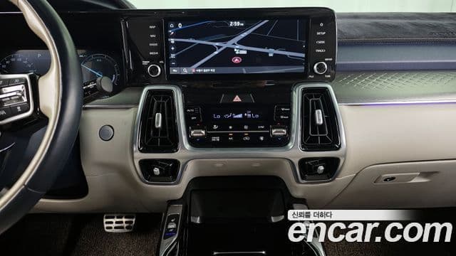 Kia Sorento 2021 — Фото 14/20