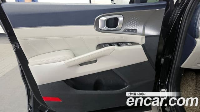 Kia Sorento 2021 — ფოტო 6/35