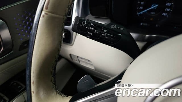 Kia Sorento 2021 — ფოტო 20/35