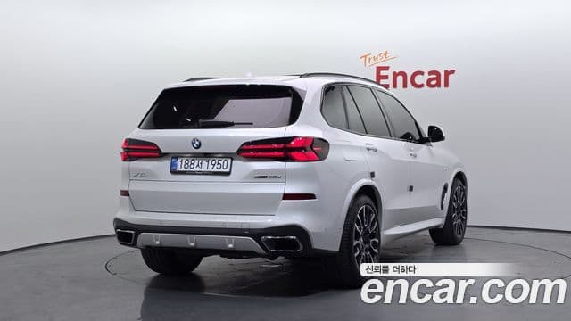 BMW X5 2025 — Photo 19/35