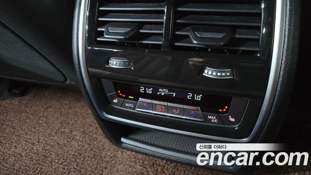 BMW X5 2025 — Photo 21/35