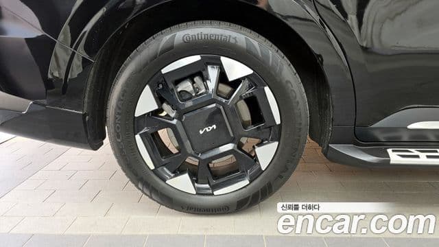 Kia Carnival 2024 — ფოტო 5/20