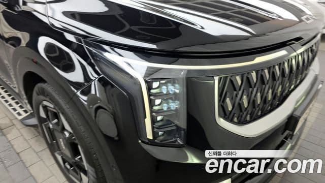 Kia Carnival 2024 — ფოტო 2/35