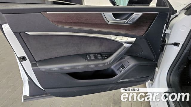 Audi A7 2023 — Photo 28/34