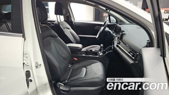 Kia Sportage 2023 — Şəkil 12/20