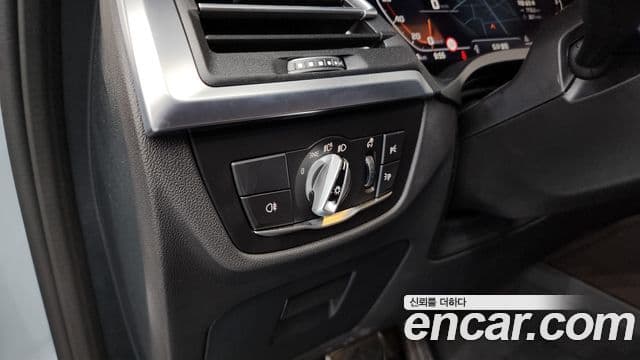 BMW X4 2025 — Фото 17/20