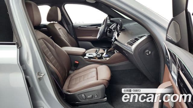 BMW X4 2025 — Photo 33/37