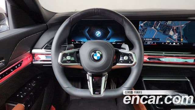 BMW 7 Series 2025 — Фото 12/20